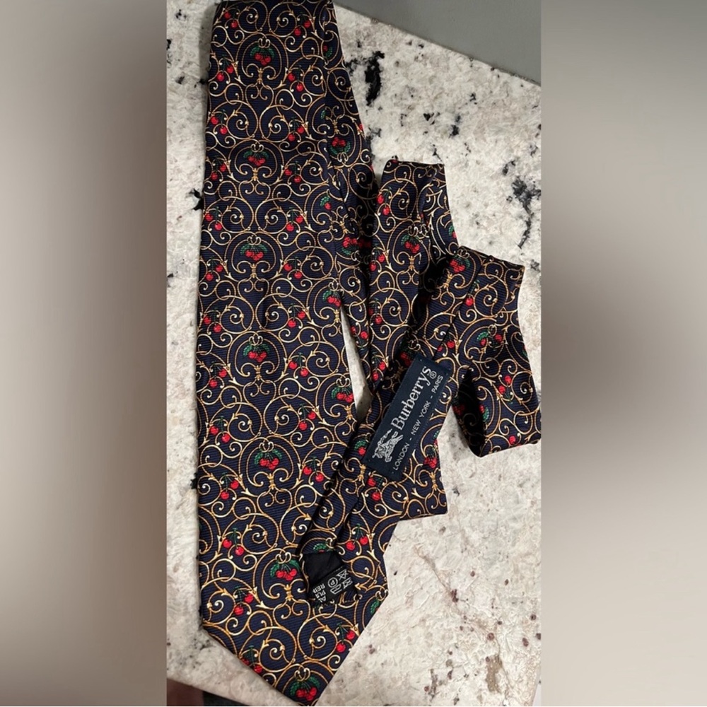 Burberry’s silk tie